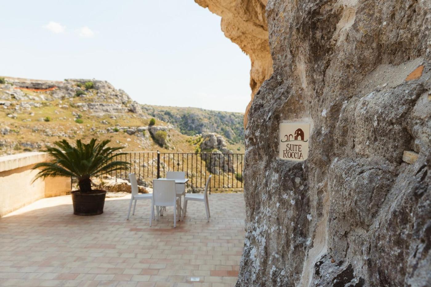 La Corte Dei Pastori Luxury Matera Bagian luar foto
